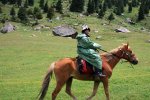 alter-kirgise-auf-pferd.jpg