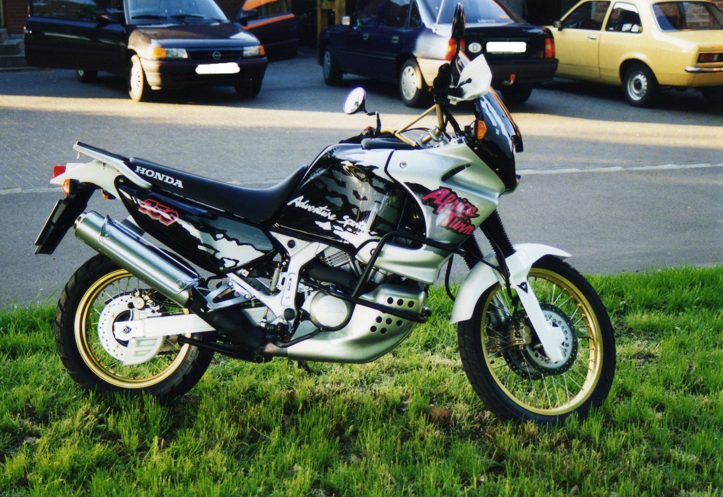 1995 XRV 750 Die Erste (1).jpg