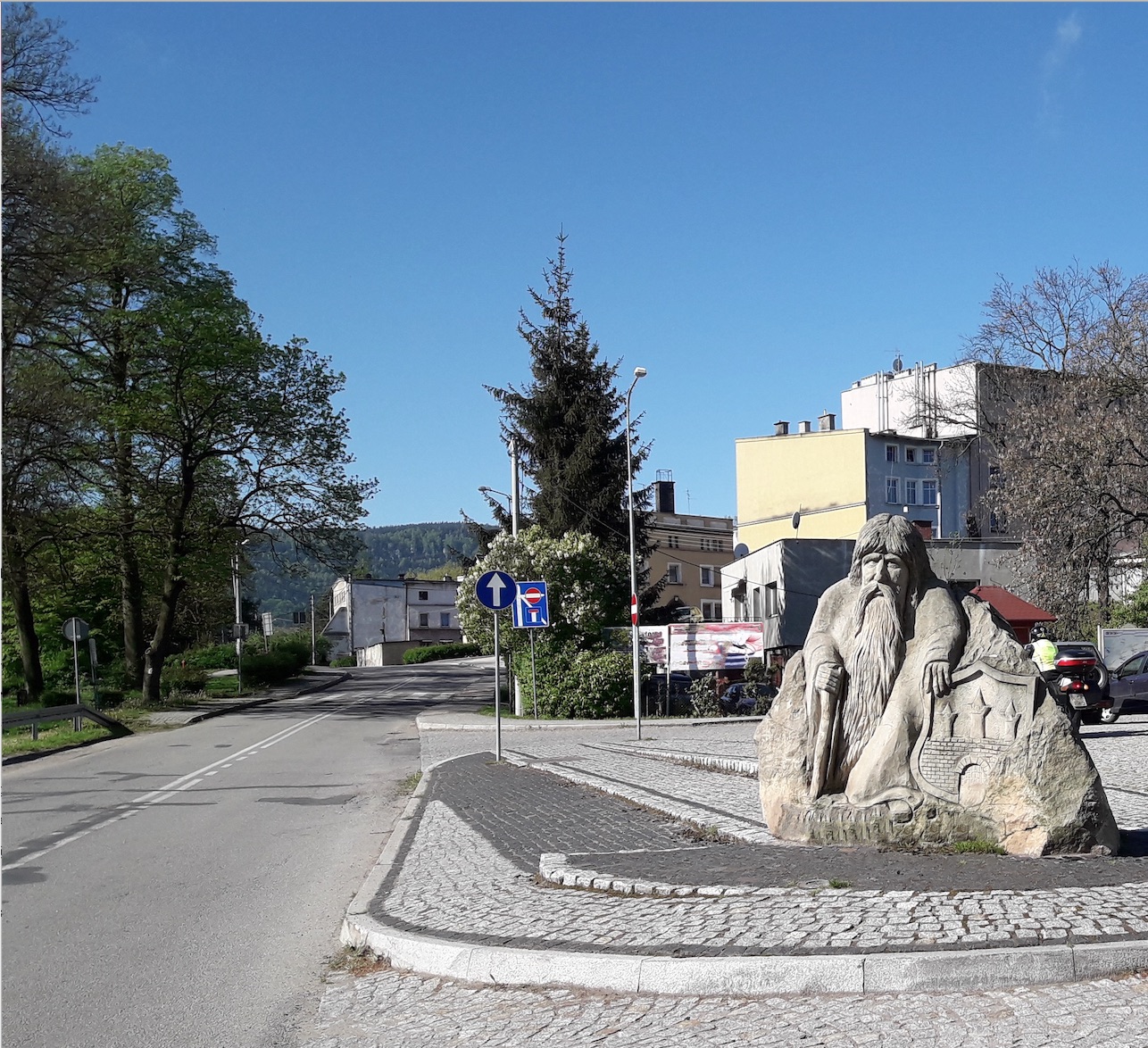 Bei welcher Straße steht das Artefakt ?.jpg