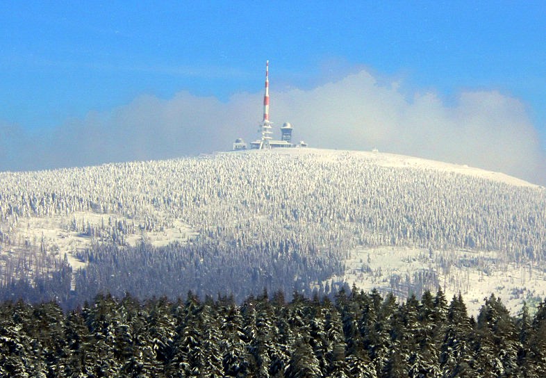 Brocken_vom_Torfhaus.jpg