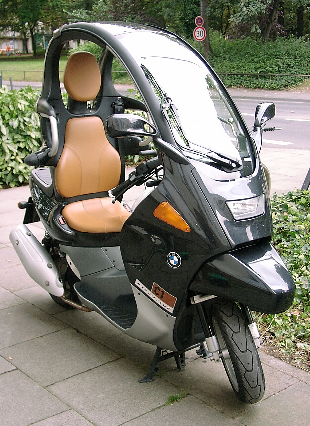 C1RollerBMW.jpg