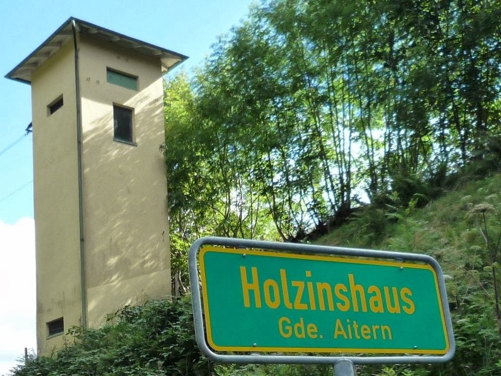 holzinshaus.jpg