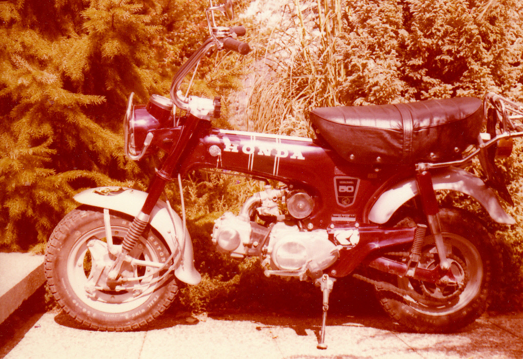 Honda DAX50.jpg