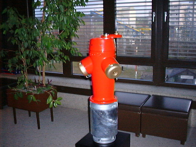 Hydrant2000.jpg