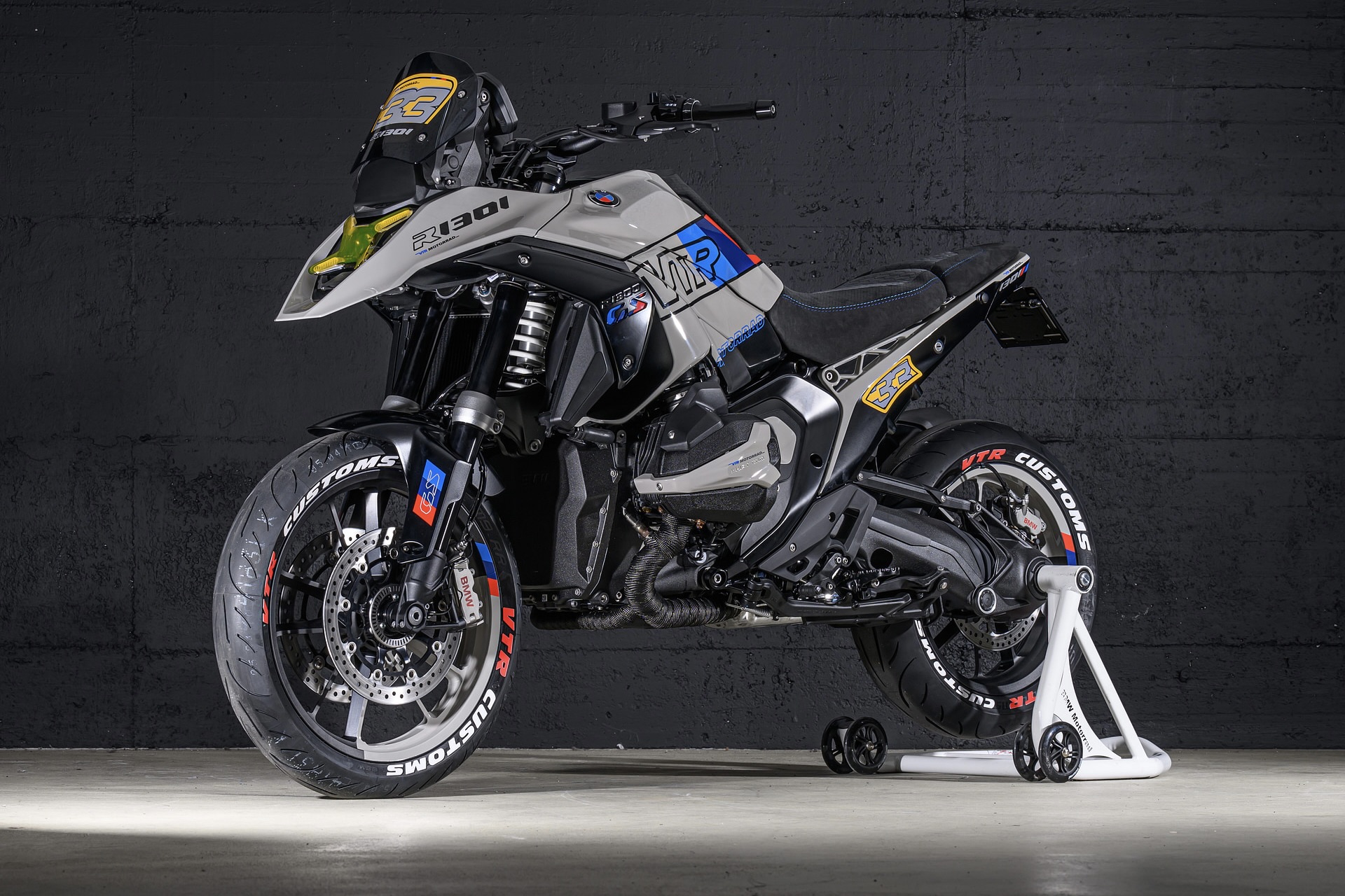 R 1300 GS Werbung von  BMW selbst. 1.jpg