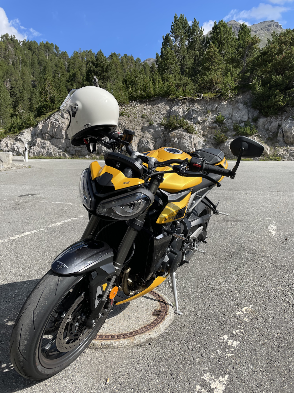 Street Triple auf Bernina.png