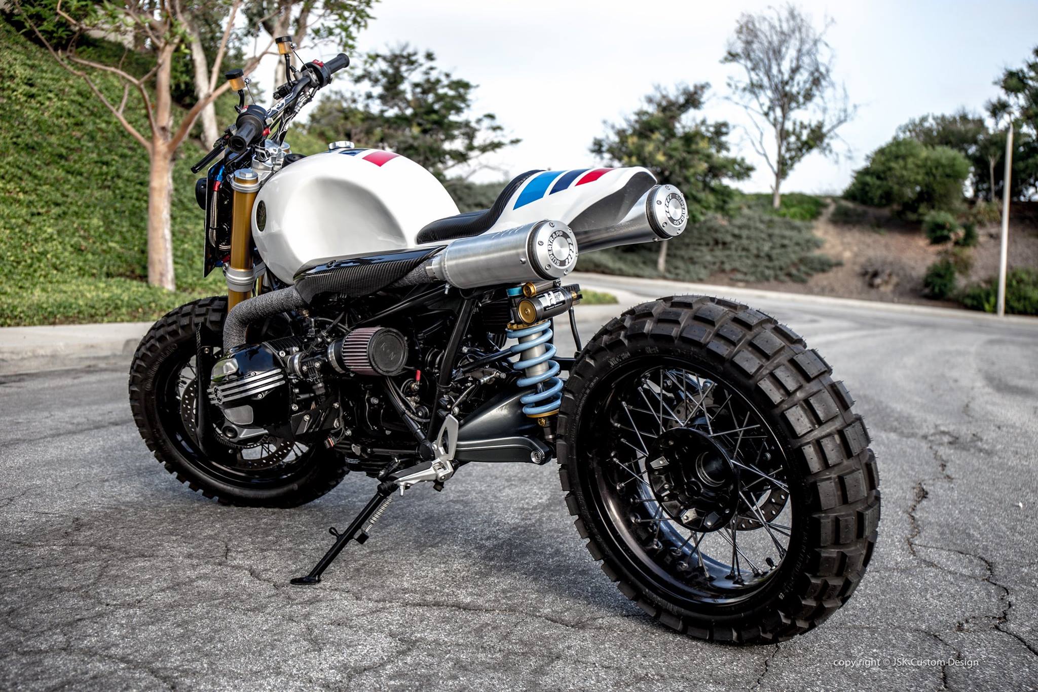 the-chocolate-slider-is-jsk-custom-design-s-amazing-bmw-r-ninet-scrambler-photo-gallery_6.jpg