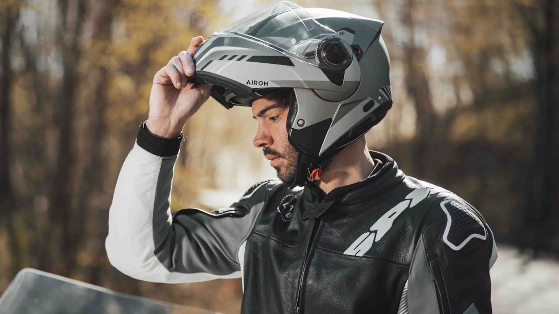 tour-in-comfort-and-safety-with-airoh-s-new-specktre-modular-helmet.jpg