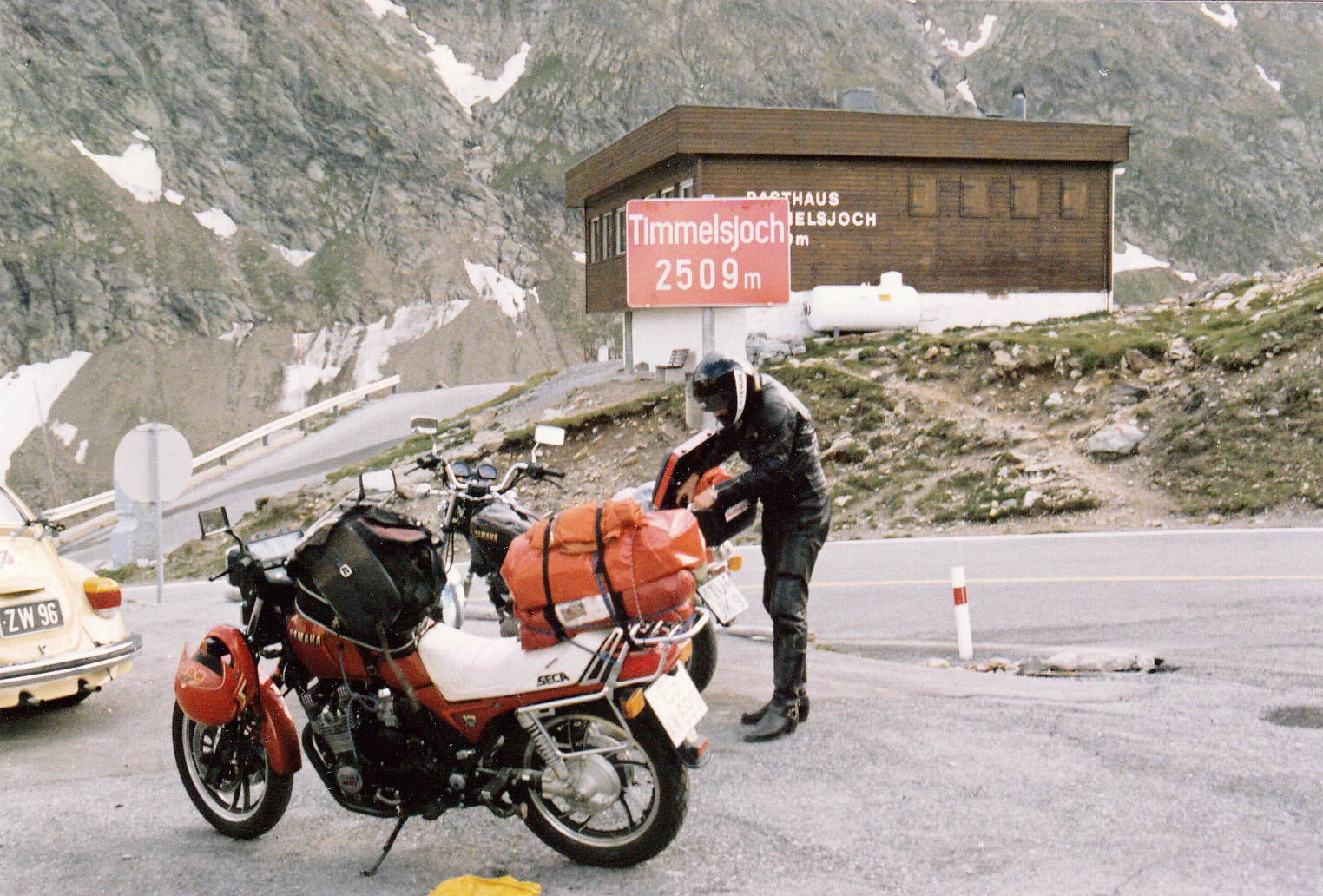 XJ750-Timmelsjoch.jpg