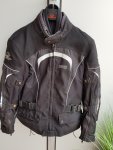 Moto - Jacke Vorderansicht.jpg