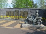 Joey Dunlop Memorial Garden Ballymoney, Nordirland.JPG