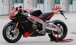 18 aprilia-rsv4.jpg