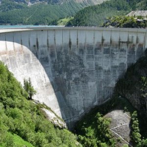 020   Staumauer Lac de Tignes