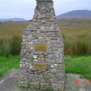 57 Jeder Stein in dieser Säule, ein Berg über 1000 Meter