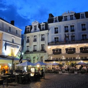 St. Malo zur Abendstunde. Kein Vergleich zu deutschem Nachleben