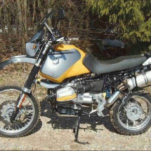 109517MP 1100 GS 23 neu med