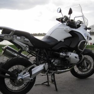 GS ADV Neu in weiss 050