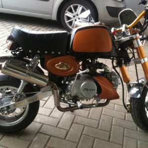 Honda Monkey (mit 175 ccm Skyteam Motor)