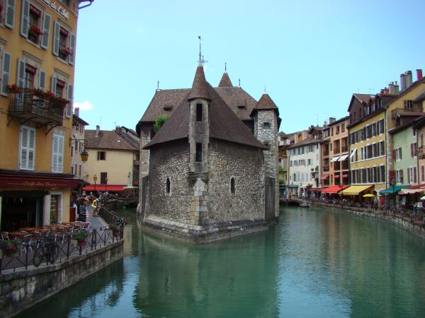 Annecy Palais de l'isle