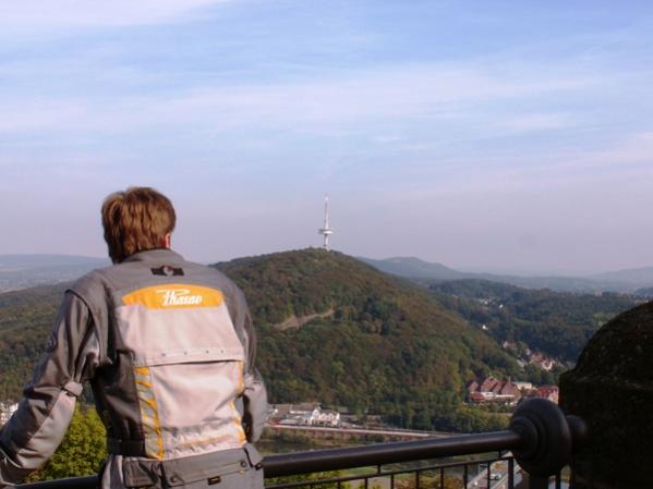 Blick vom Kaiser Wilhelm Denkmal zum Fernsehturm

18. September 2009