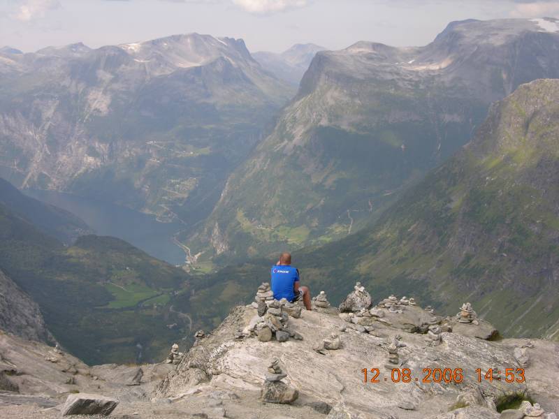 Blick von Dalsnibba auf den Geiranger-Fjord