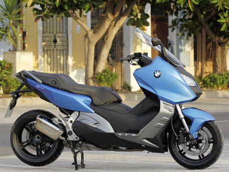 BMW C600