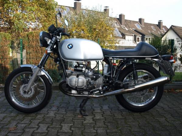 BMW R 75/7 Ultra-Light, seit 1992 in meinem Besitz, Umbauten:
K 100 Gabel und Bremsanlage mit Scheiben von EBC, Vorderrad Einzelanfertigung mit Mystiq