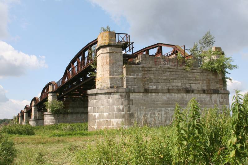 Eisenbahnbrcke bei Dmnitz a.d.Elbe