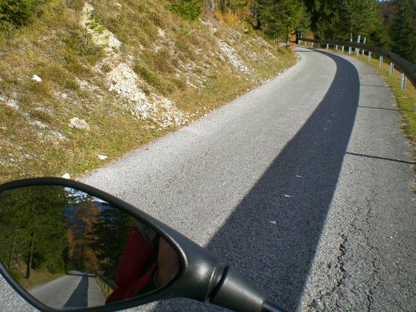 Entlang der Leitplanke, never ending crash barrier