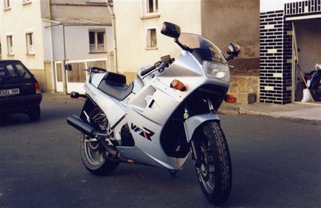 Honda VFR750F 1991 1