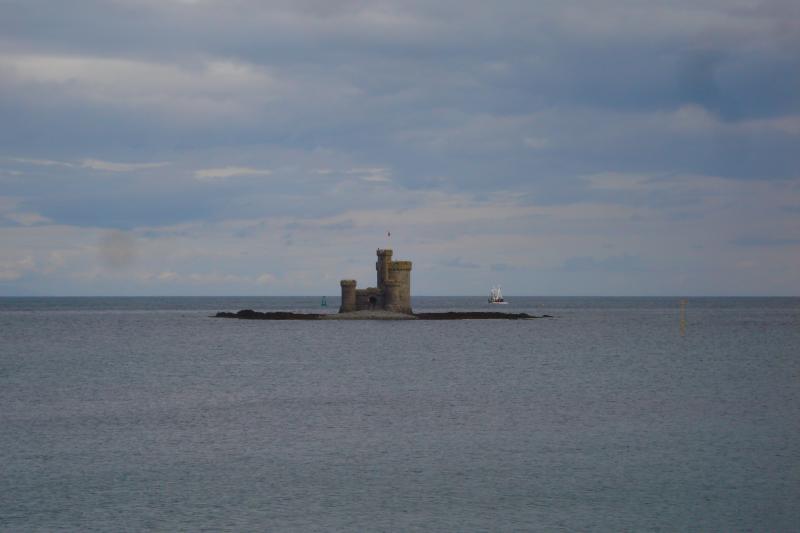 Insel im Hafen von Douglas