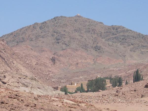 Katherinenkloster mit Berg Moses auf Sinai