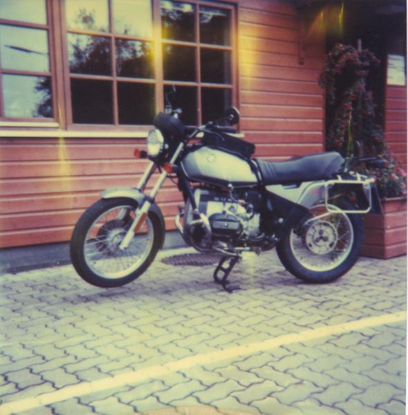 meine 1. R80ST
aus Mitleid bald dem Harley-fahrtenden Ex verkauft