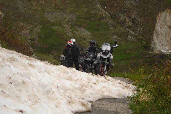 Nichts ging  mehr. Der Schnee machte uns einen Strich durch die Rechnung.