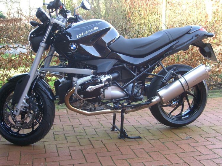 R1200R mit SR-Titan-Endtopf