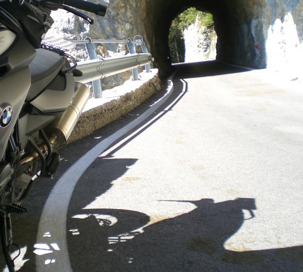 Strada de San Valentino F800 shadow