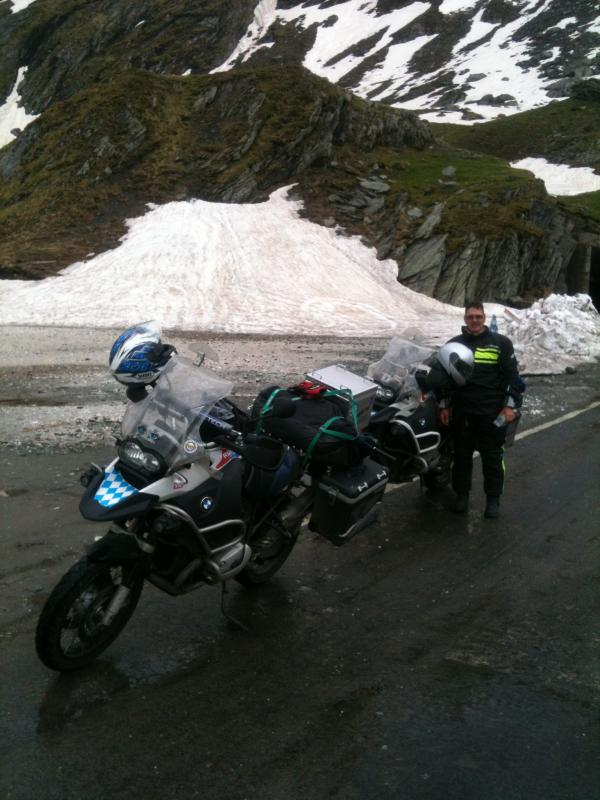 übern Transfagarasan bei Eis und Schnee