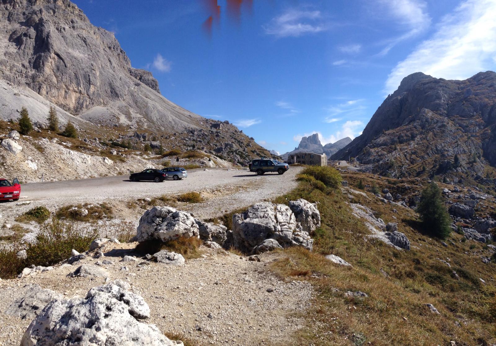 Valparolapass - Blick auf das Fort Tre Sassi